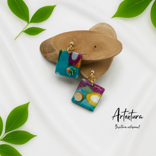 Pendientes Cuadrados de Color