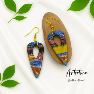 Pendientes Triangulo Invertido Multicolor