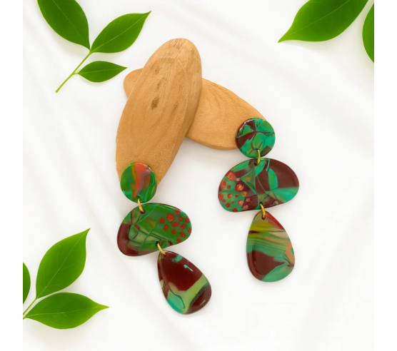 Pendientes Formas Colgantes Verde y Burdeos