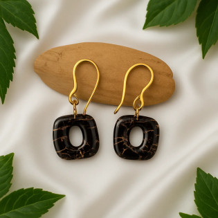 Pendientes Cuadrados Negros y Dorados