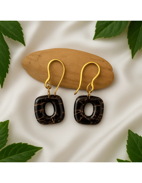 Pendientes Cuadrados Negros y Dorados