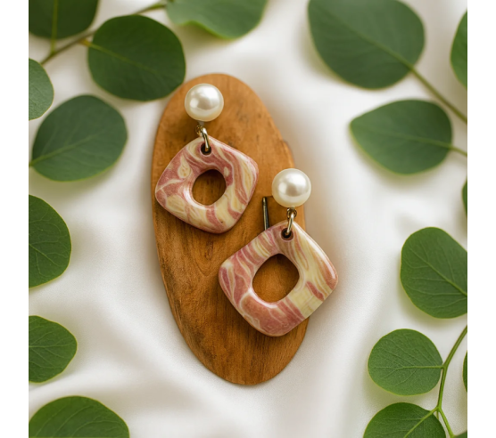 Pendientes Rombo Con Perla Rosa Tierra