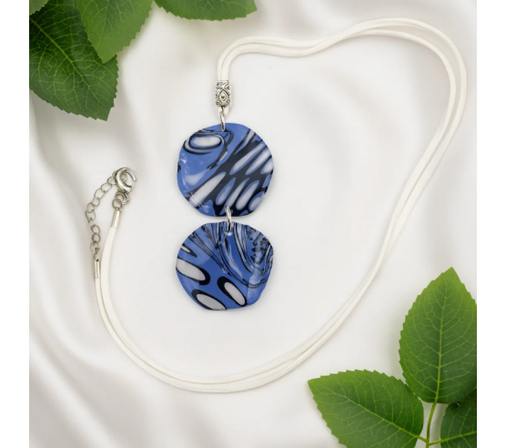 Colgante Entre Azules